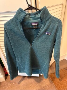 Patagonia Women's Teal Half-Zip Fleece Pullover